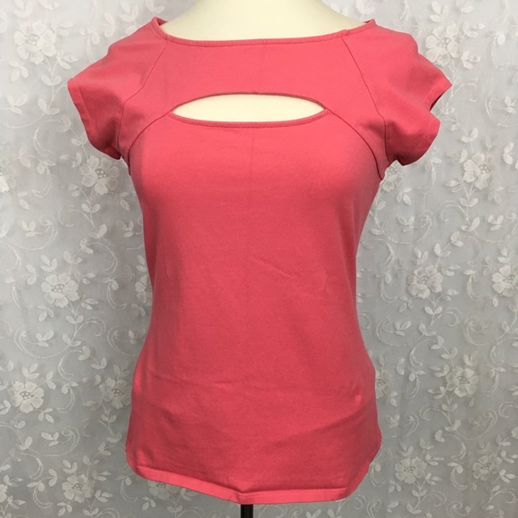 cleavage cutout top